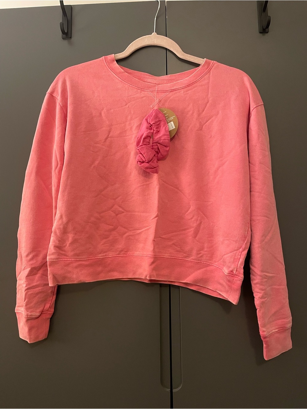 Sundown Juniors Pink pullover  Sweatshirt w Scrunchie Lightweight Medium